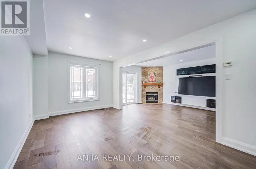Detached at 17 KENBOROUGH COURT, Markham