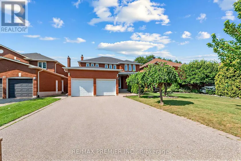 Detached at 42 BURGOSA COURT, Vaughan