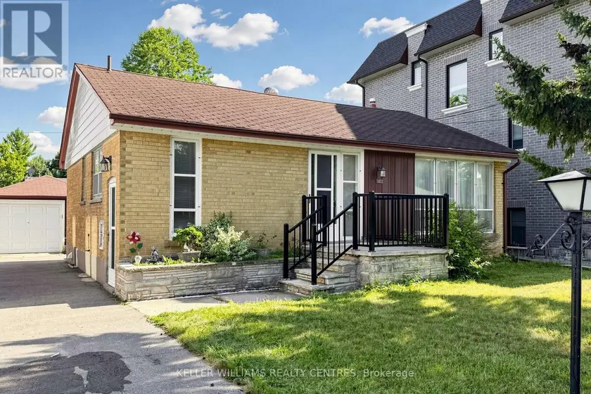 Detached at 302 PALMER AVENUE, Richmond Hill
