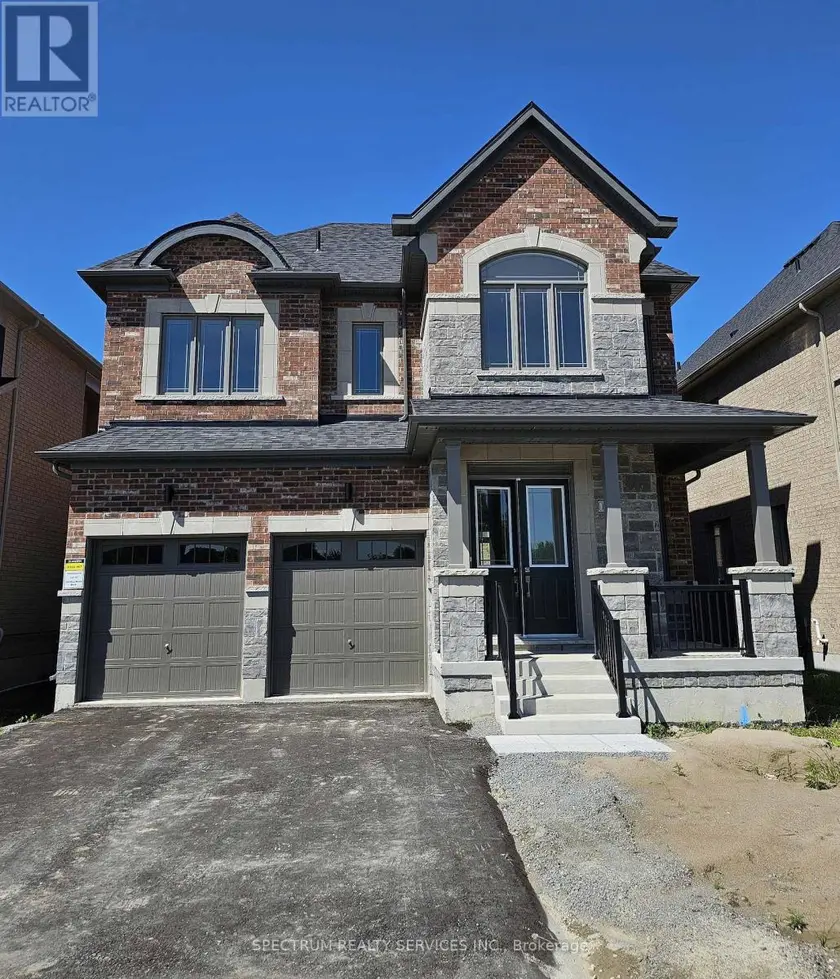 Detached at 184 DOG WOOD BOULEVARD, East Gwillimbury