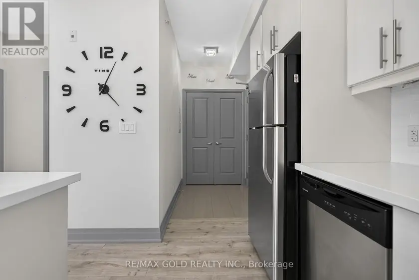 Apartment at 909 - 24 WOODSTREAM BOULEVARD, Vaughan
