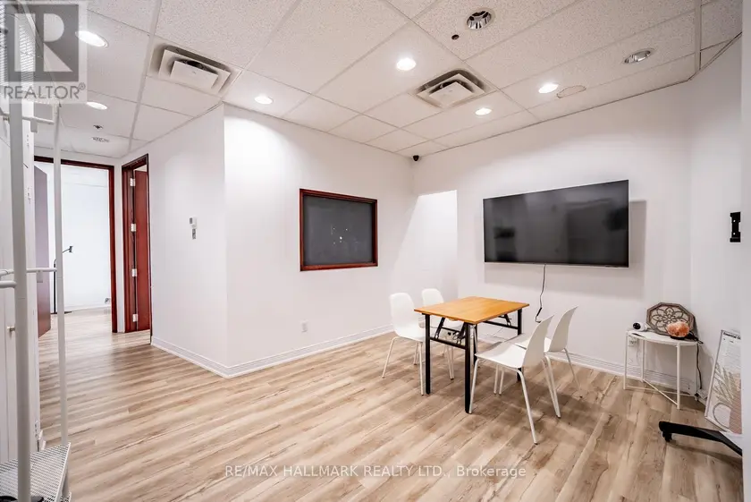 Other at 208 - 86 RINGWOOD DRIVE, Whitchurch-Stouffville