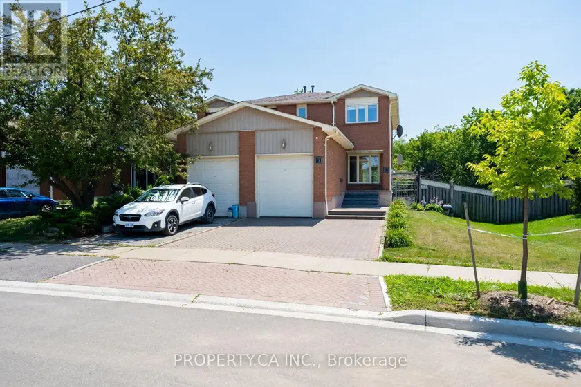 Semi-Detached/Link at 17 BOYNE HIGHLANDS COURT, Vaughan
