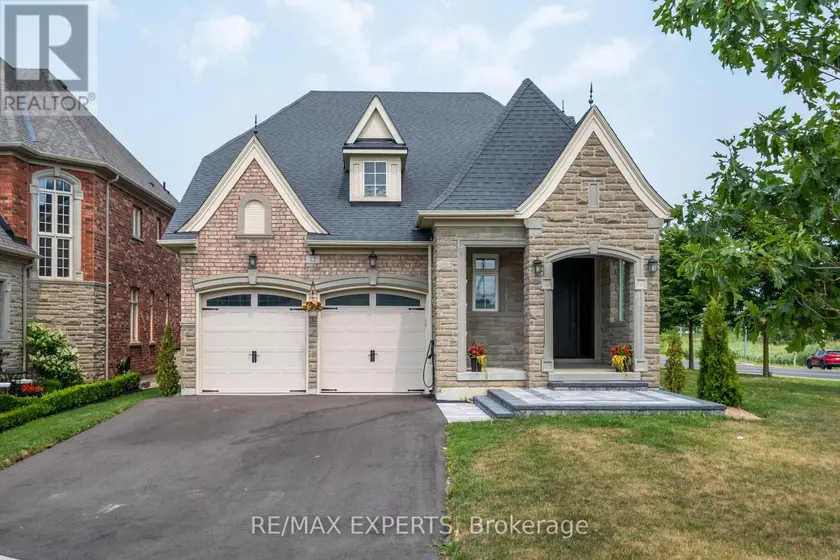 Detached at 12 VALLEY POINT CRESCENT, King