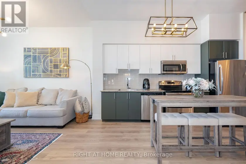 Apartment at 306 - 7171 YONGE STREET, Markham