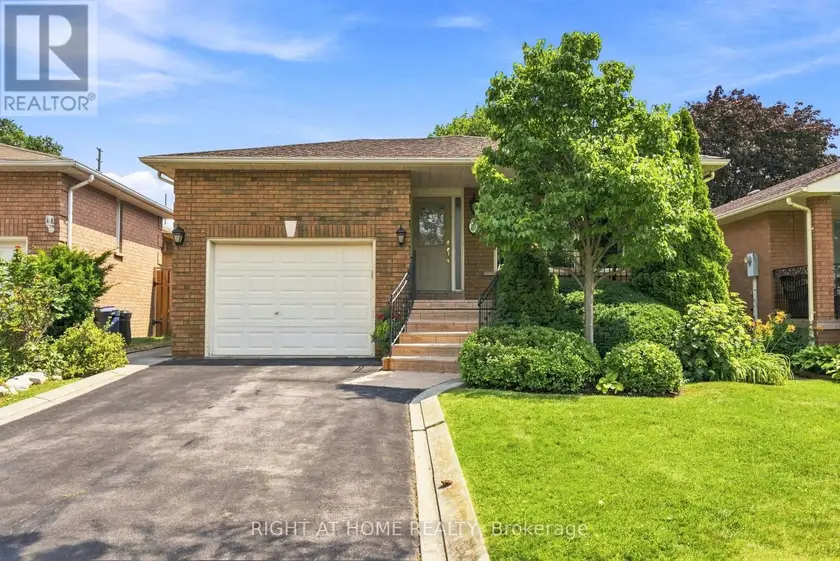 Detached at 39 DANTE COURT, Vaughan