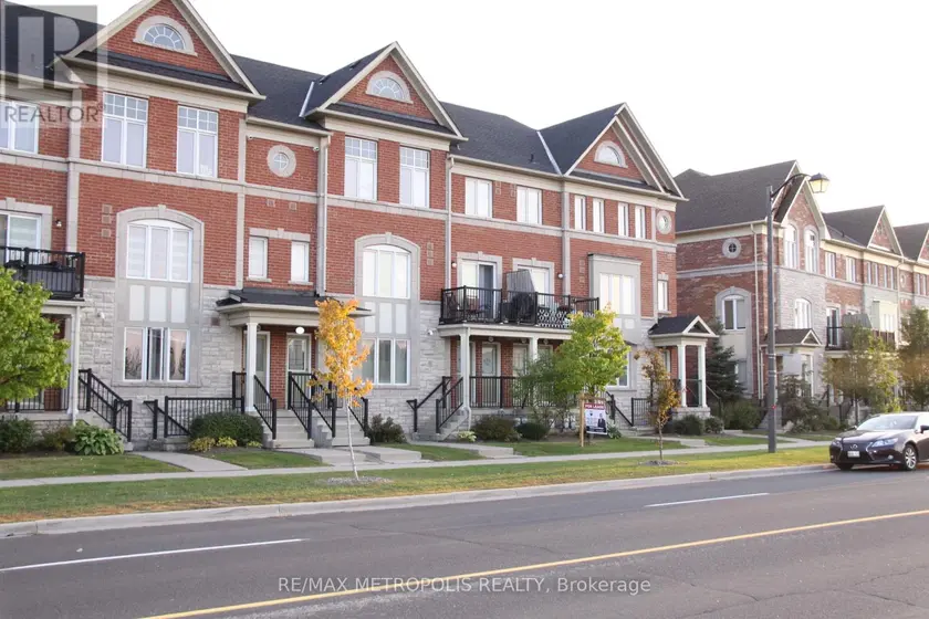 Townhouse at 31 - 2127 BUR OAK AVENUE, Markham