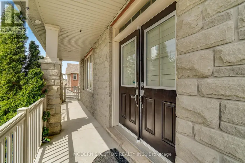 Detached at 4 OVERHOLD CRESCENT, Richmond Hill