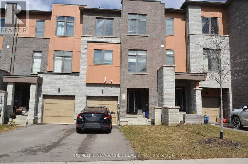 Townhouse at 34 VANTAGE LOOP, Newmarket
