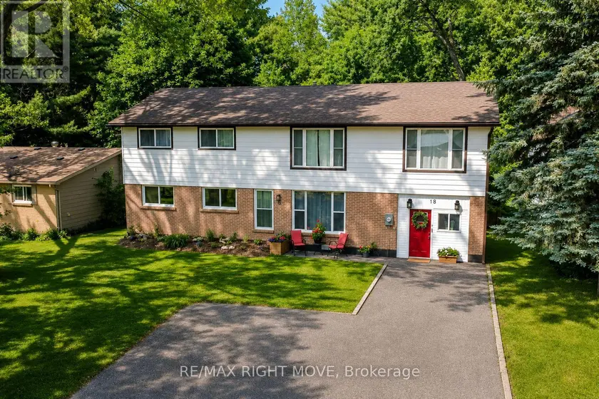 Detached at 18 BUSHEY AVENUE, Essa