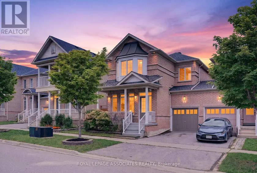 Semi-Detached/Link at 6 RADMORE PLACE, Markham
