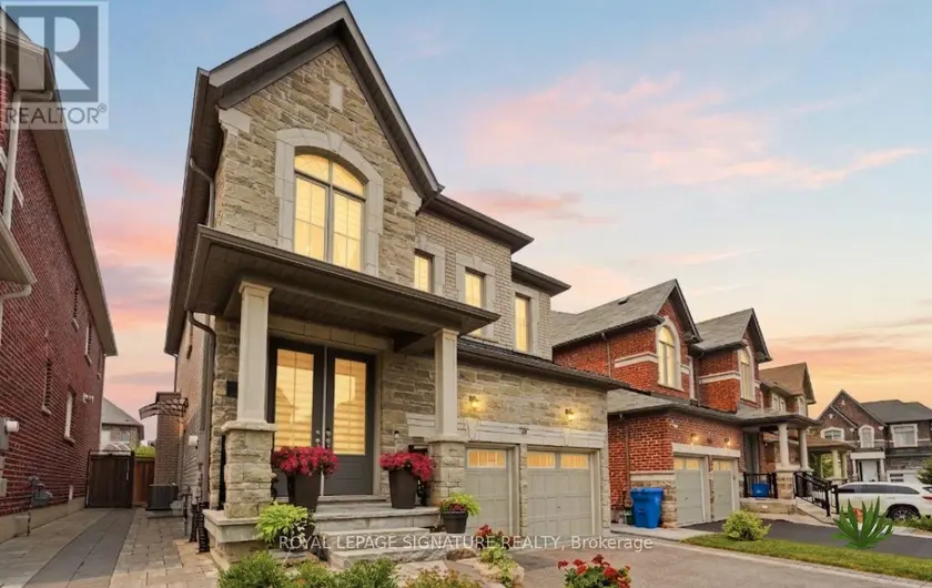 Detached at 68 DUGGAN STREET, Aurora
