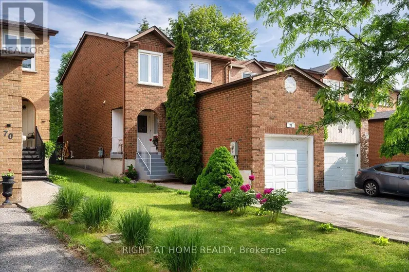 Detached at 72 REJANE CRESCENT, Vaughan