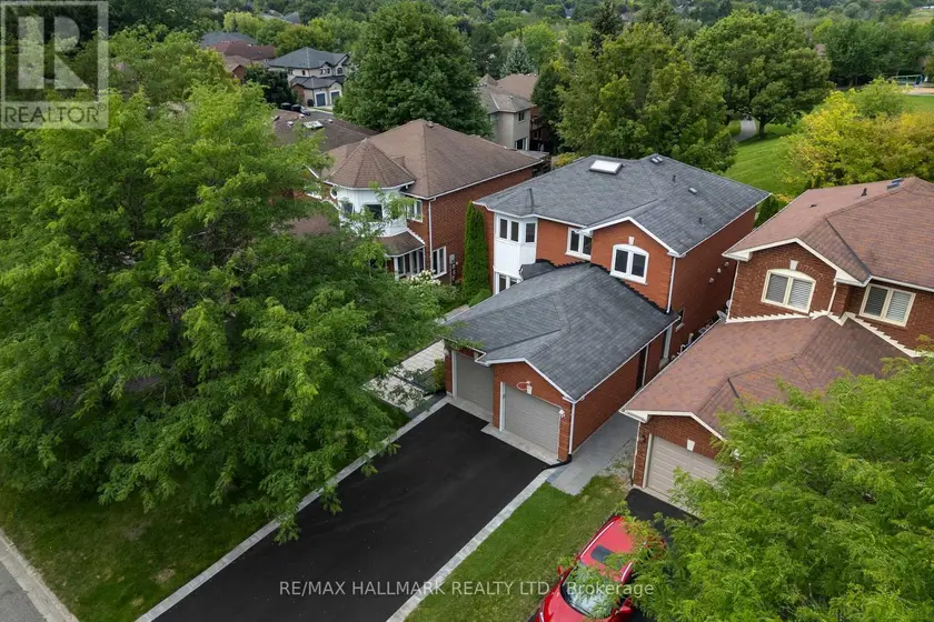 Detached at 872 HILTON BOULEVARD, Newmarket