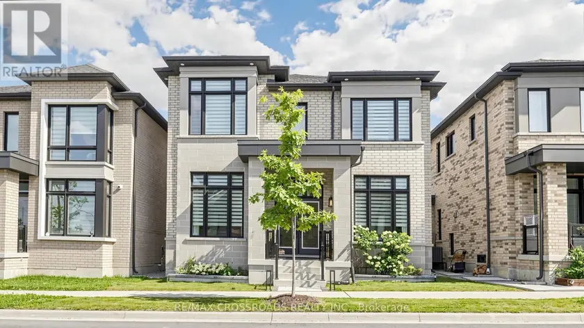 Detached at 17 SAM PRIESTLEY AVENUE, Markham