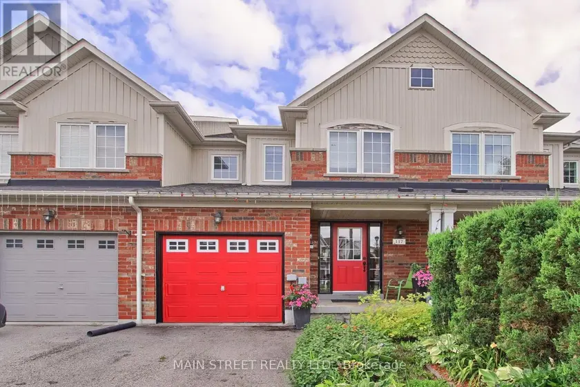 Townhouse at 117 HAMMILL HEIGHTS, East Gwillimbury
