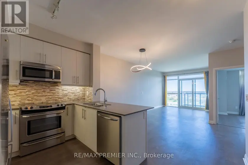Apartment at 1401 - 55 ONEIDA CRESCENT, Richmond Hill
