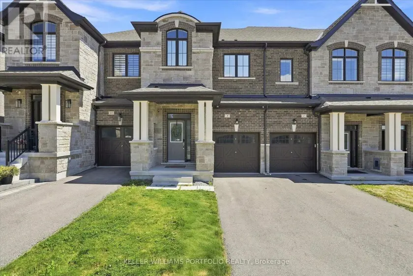 Townhouse at 9 VIOLA STREET, East Gwillimbury