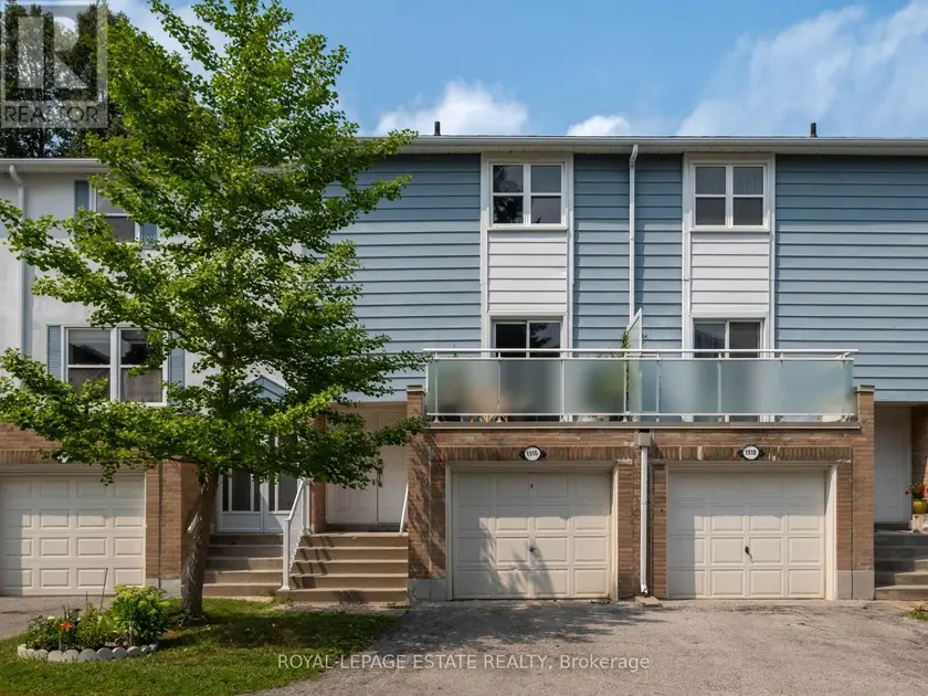 Townhouse at 1916 JOHN STREET, Markham