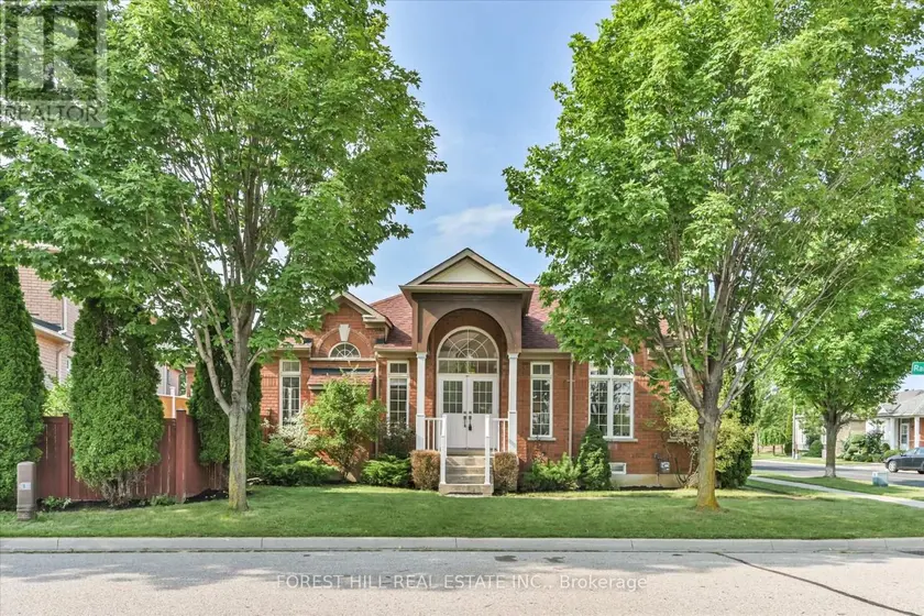 Detached at 10 DELRAY DRIVE, Markham