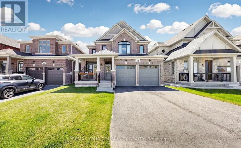 Detached at 32 BAYCROFT BOULEVARD, Essa