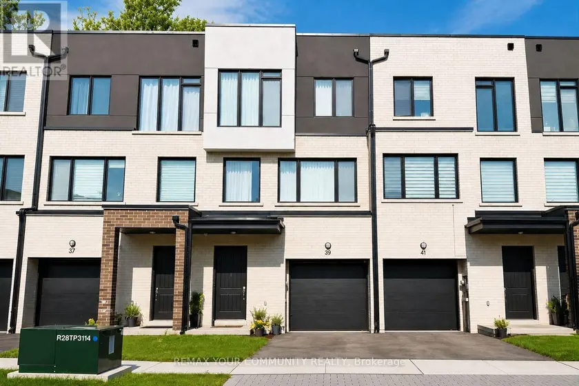 Townhouse at 39 PERSICA STREET, Richmond Hill
