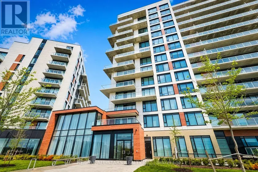 Apartment at 124 - 2 DAVID EYER ROAD, Richmond Hill