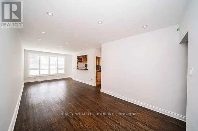 Semi-Detached/Link at 271 MCCONVEY DRIVE, Richmond Hill
