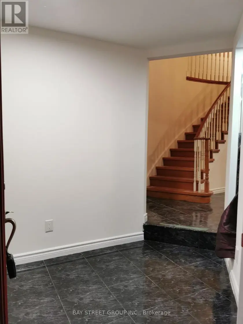 Detached at 138 ROSEDALE HEIGHTS DRIVE, Vaughan