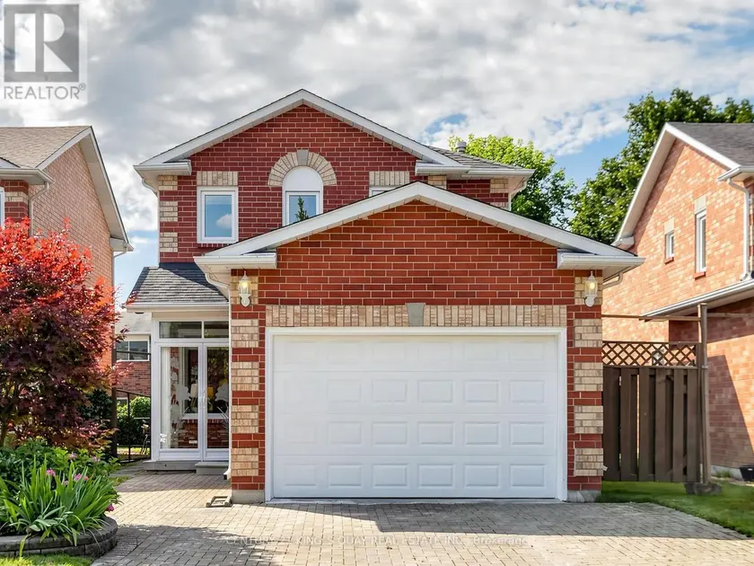 Detached at 72 DUNSMORE CRESCENT, Richmond Hill