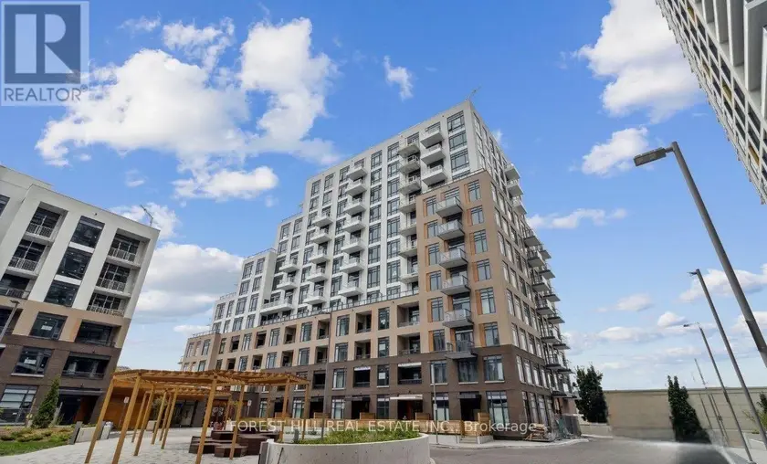 Apartment at C904 - 8 BEVERLEY GLEN BOULEVARD, Vaughan