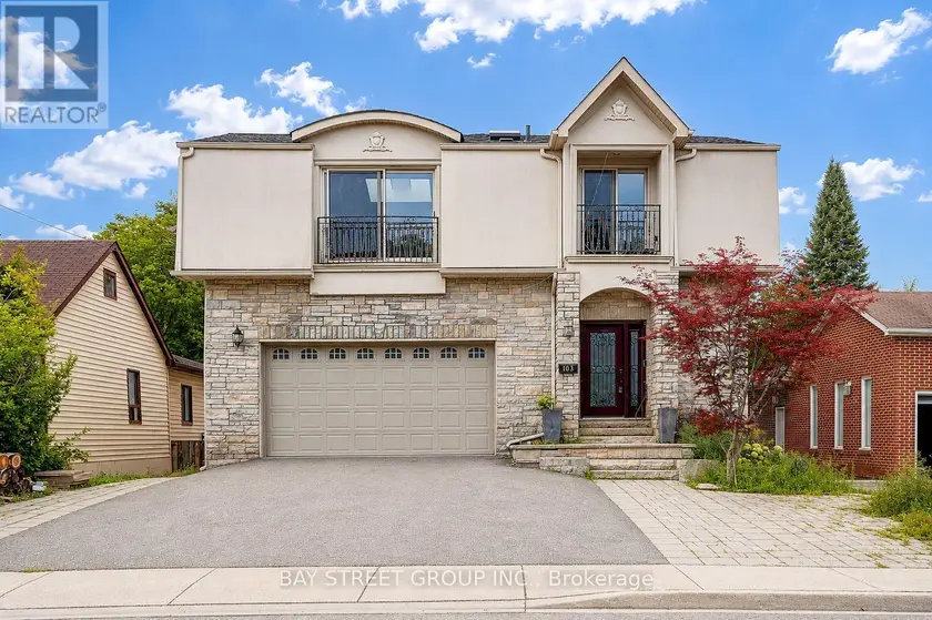 Detached at 103 LAKE AVENUE, Richmond Hill