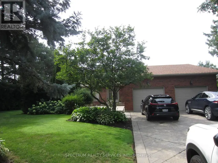 Detached at 135 HAYHOE AVENUE, Vaughan