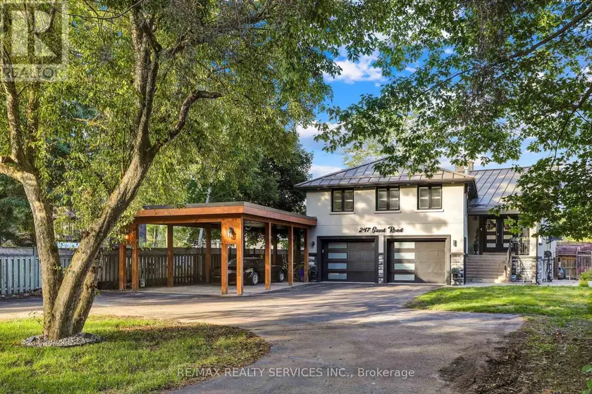 Detached at 247 SAND ROAD, East Gwillimbury