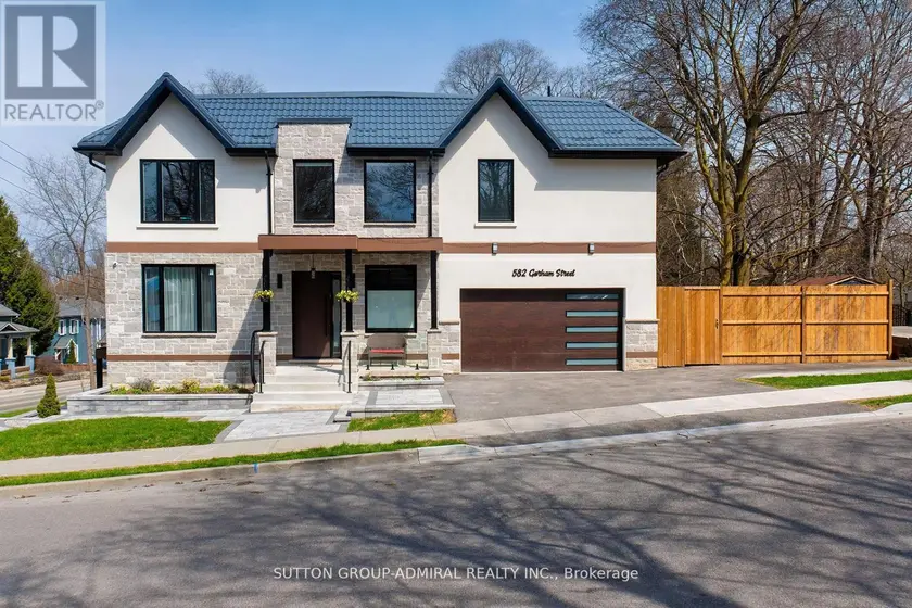 Detached at 582 GORHAM STREET, Newmarket