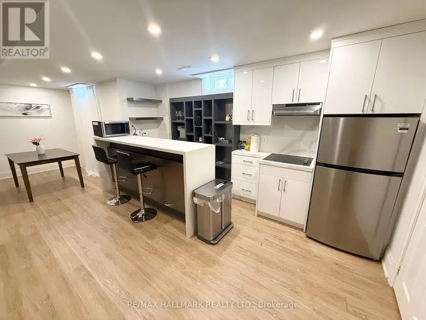 Detached at BASEMENT - 7 CHARING CRESCENT, Aurora