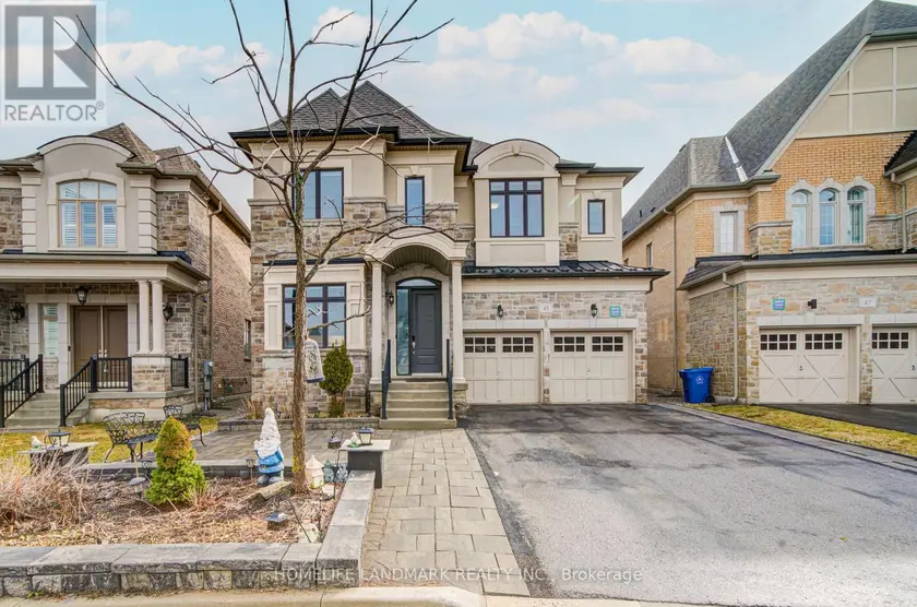 Detached at 43 MIKE BOSHEVSKI COURT, Aurora