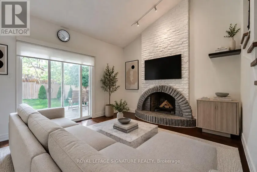 Semi-Detached/Link at 23 WEST BOROUGH STREET, Markham