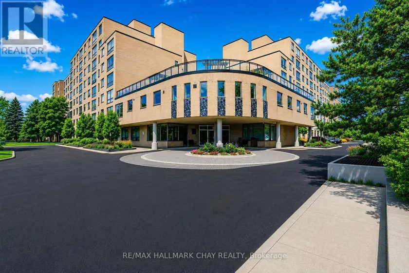 Apartment at 705 - 326 MAJOR MACKENZIE DRIVE E, Richmond Hill