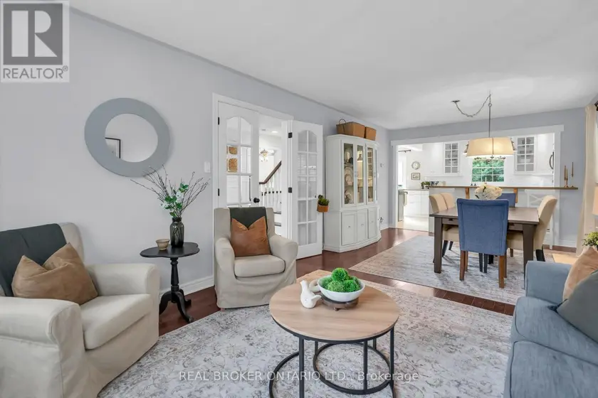 Detached at 5 AMBERVIEW DRIVE, Georgina