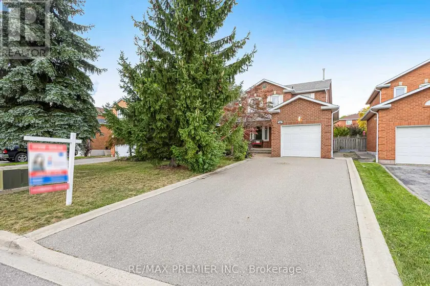 Detached at 90 PENTLAND CRESCENT, Vaughan