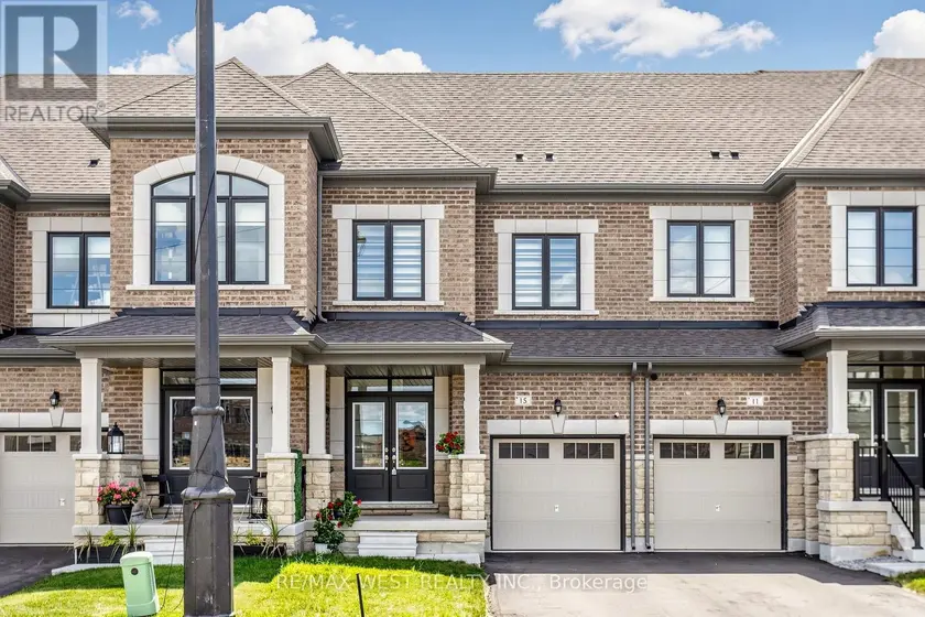 Townhouse at 15 KINLOSS STREET, Vaughan