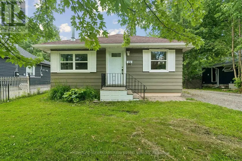Detached at 139 COOKS BAY DRIVE, Georgina