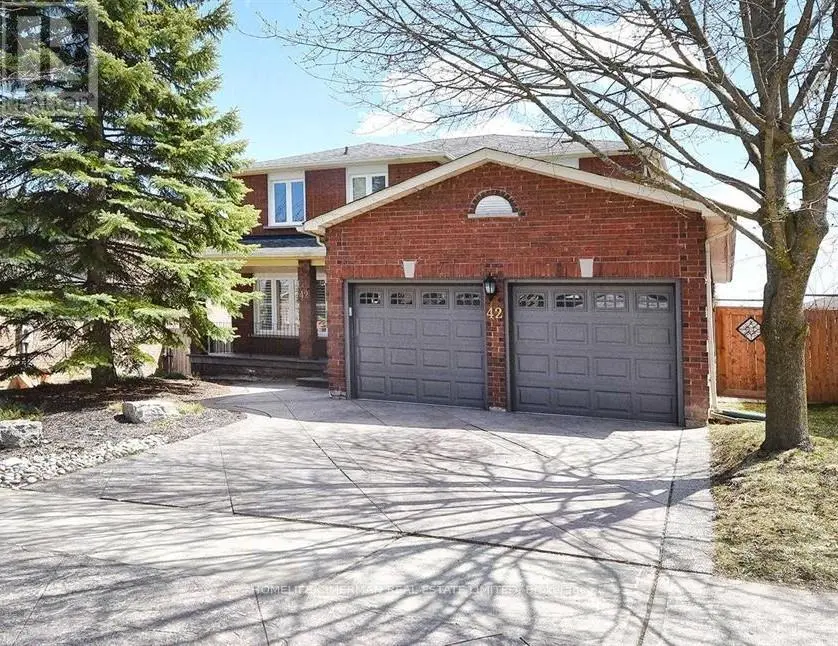 Detached at LOWER - 42 LENSMITH DRIVE, Aurora