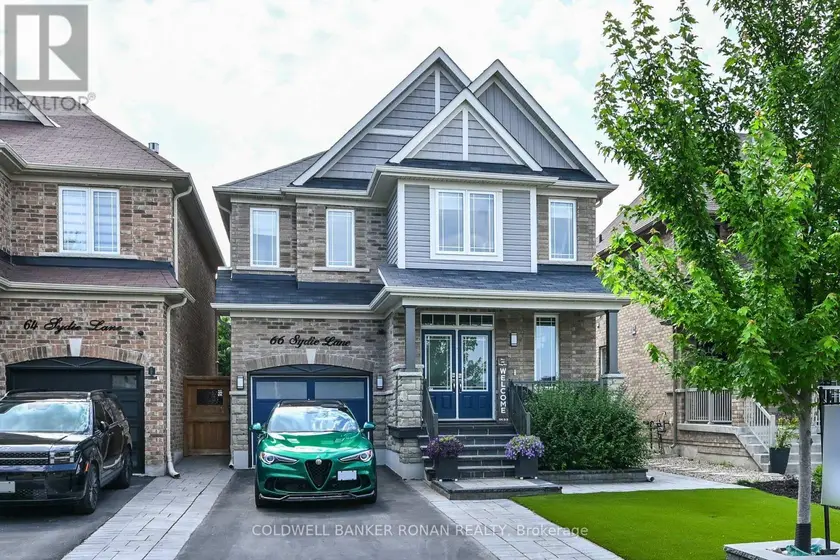Detached at 66 SYDIE LANE, New Tecumseth