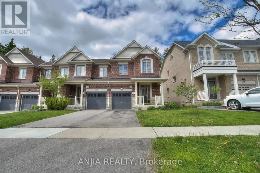 Townhouse at 80 RADIAL DRIVE E, Aurora