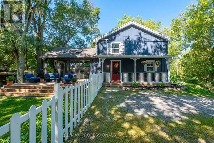 Detached at 14 REBELLION WAY, King