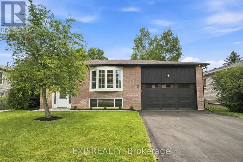 Detached at 29 BECKETT AVENUE, East Gwillimbury
