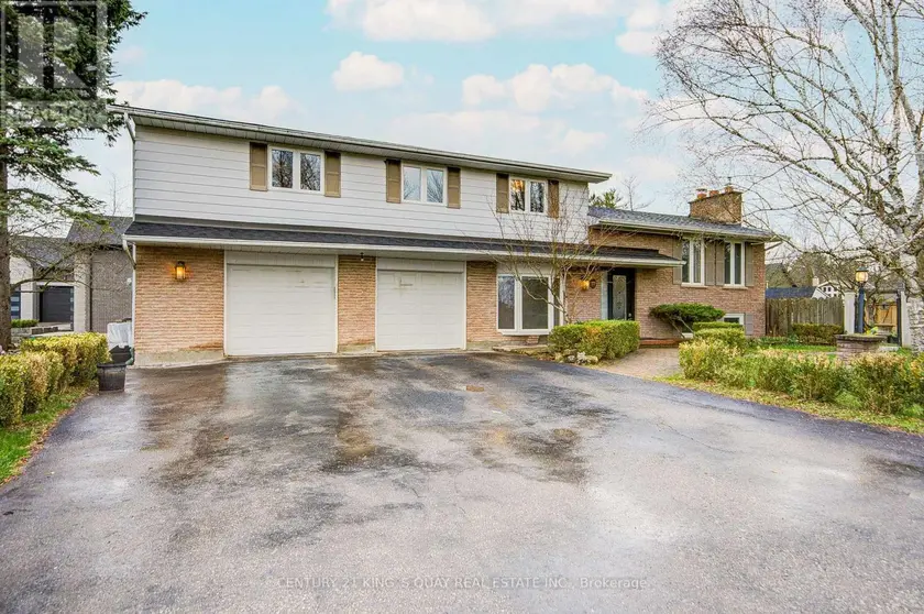 Detached at 11 GEORGE STREET, East Gwillimbury