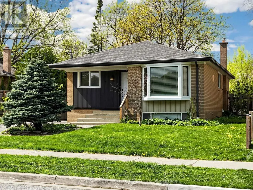 Detached at 74 CHILD DRIVE, Aurora